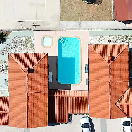 Awesome In With Swimming Pool