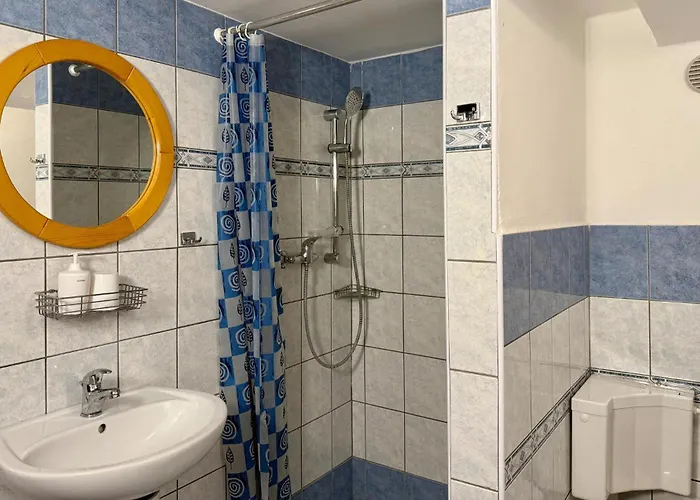 Apartment In With Wifi *